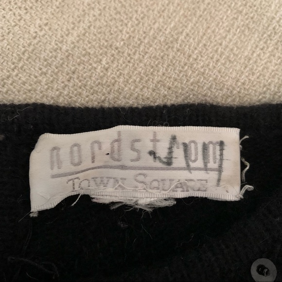 Vintage Nordstrom Town Square sweater with beads - Picture 5 of 13